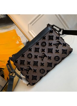 LV TRIANGLE BAG 